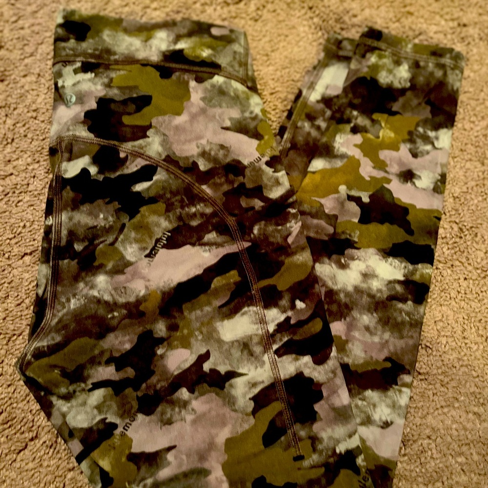Lululemon leggings high rise crop